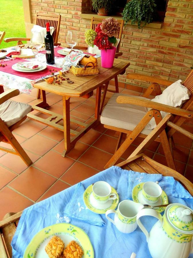 El Chalet Del Golf Urturi 外观 照片